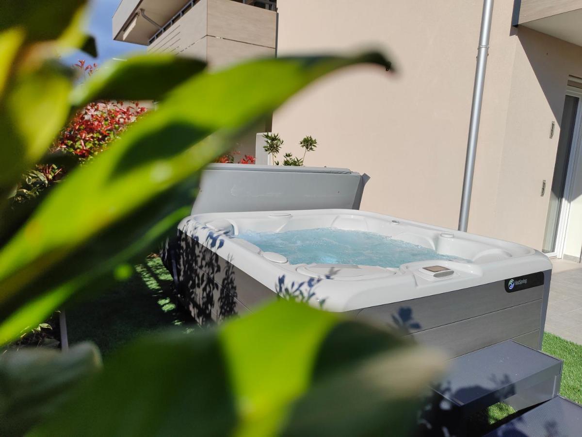 San Giorgio Design Home Con Jacuzzi Privata 콜라 외부 사진